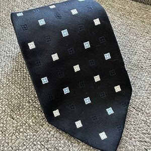Roundtree & Yorke Black Men’s Silk Tie